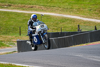 cadwell-park;cadwell-park-photographs;cadwell-trackday-photographs;enduro-digital-images;event-digital-images;eventdigitalimages;peter-wileman-photography;racing-digital-images;trackday-digital-images;trackday-photos